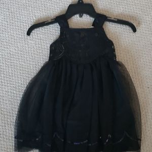NWT H&M girls dress size 3-4